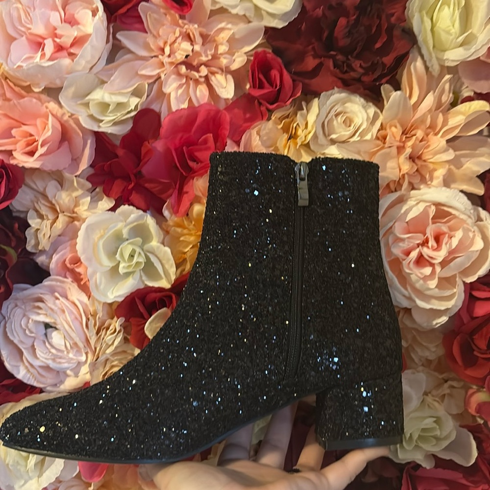 Sparkly boots size 8